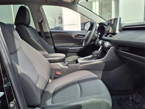 Used 2024 Toyota RAV4 LE image 25