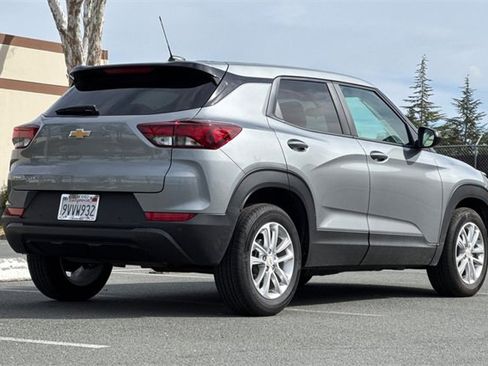 Used 2026 Chevrolet TrailBlazer LS w/ LS Convenience Package image 4