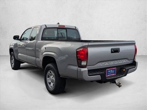 Used 2018 Toyota Tacoma SR w/ SR Convenience Package RWD image 8