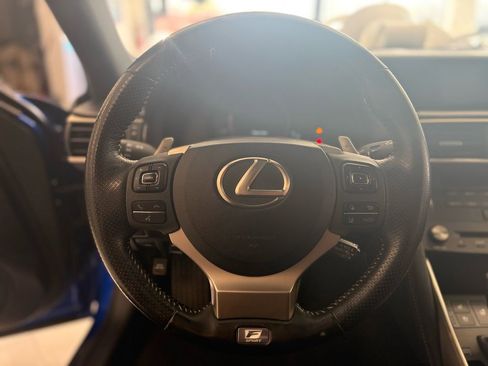 Used 2019 Lexus IS 300 F Sport w/ F Sport Package image 17