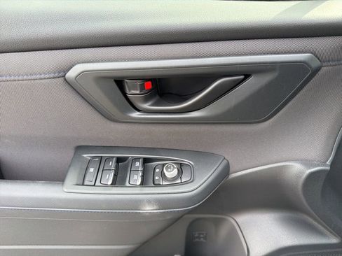 Used 2025 Subaru Forester Premium w/ Convenience Package #2 image 25