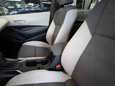 Used 2025 Toyota Corolla LE w/ LE Premium Package FWD image 10