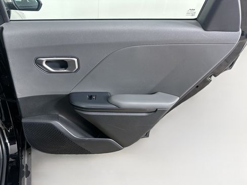 Used 2025 Kia K4 FWD image 28