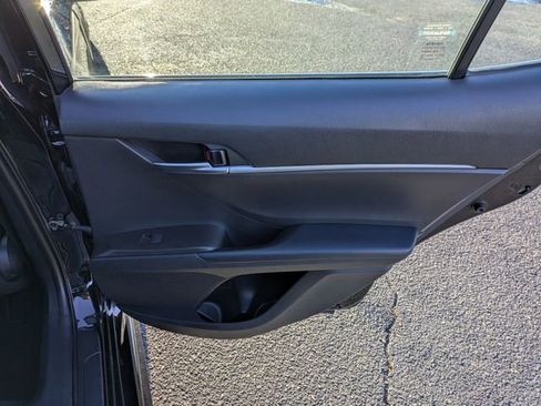 Used 2022 Toyota Camry SE image 34