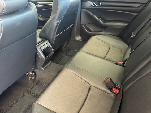 Used 2022 Honda Accord Sport image 11