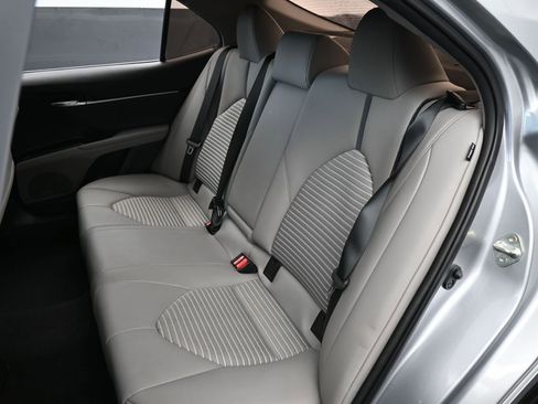 Used 2022 Toyota Camry SE image 35