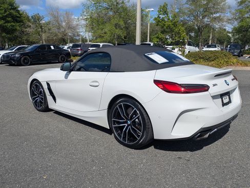 Used 2022 BMW Z4 M40i w/ Premium Package image 8