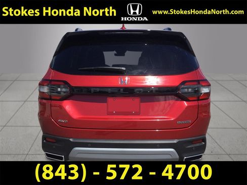 New 2025 Honda Pilot Touring image 5