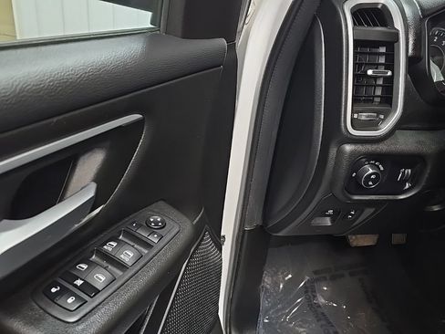 Used 2023 RAM 1500 Big Horn AWD/4WD image 27