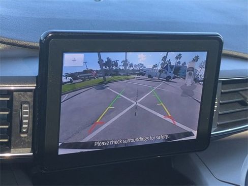 Certified 2023 Ford Explorer XLT w/ Equipment Group 202A image 21