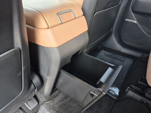 New 2027 Hyundai Santa Fe Calligraphy FWD image 18