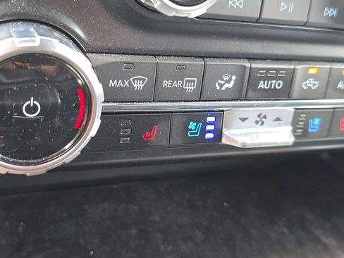 Used 2023 Ford F150 Lariat w/ Trailer Tow Package AWD/4WD image 39