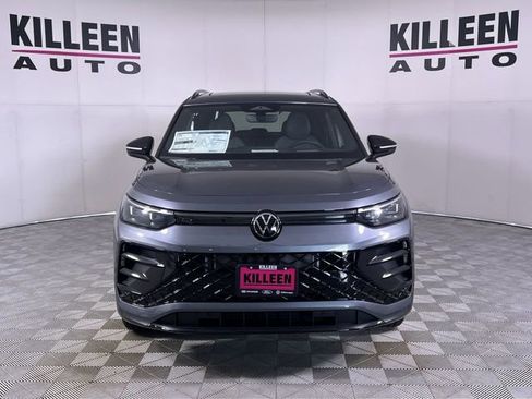 New 2026 Volkswagen Tiguan SE R-Line image 2