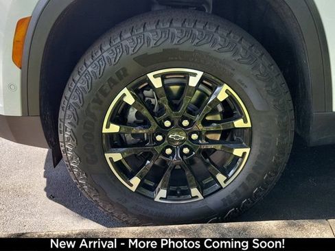 Used 2024 Chevrolet Traverse Z71 w/ Enhanced Driving Package AWD/4WD image 4