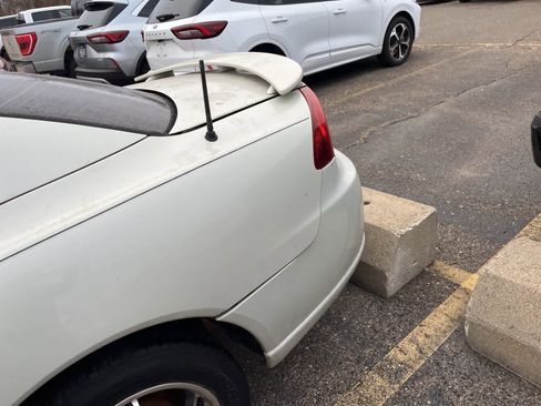 Used 2003 Dodge Stratus SE image 9