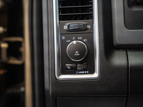 Used 2015 RAM 1500 Lone Star RWD image 43