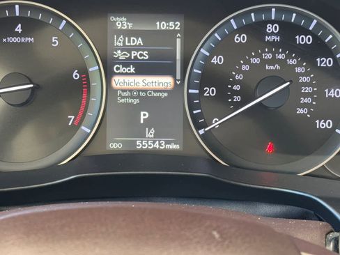 Used 2016 Lexus ES 350 w/ Luxury Package w/Wood Trim FWD image 28