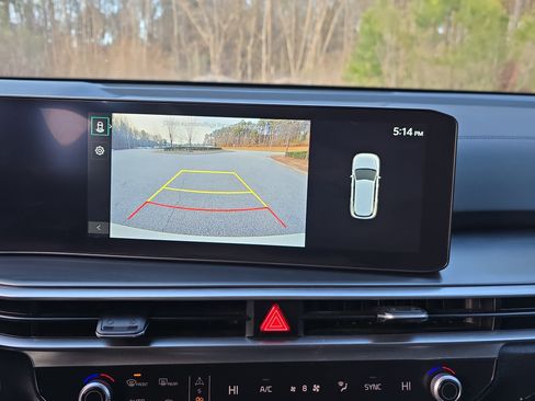 Used 2024 Kia Sorento S image 22