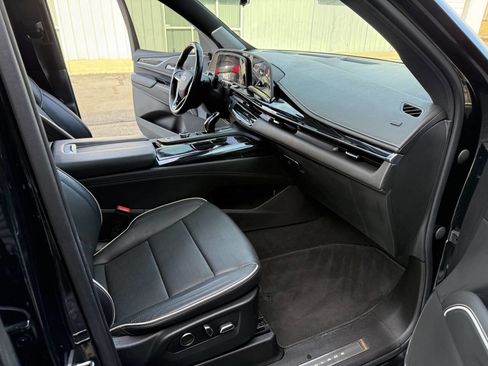 Used 2021 Cadillac Escalade Sport w/ Driver Assist Tech Package image 13