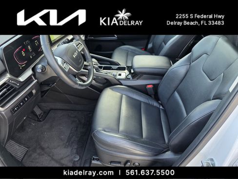 Certified 2023 Kia Telluride S w/ S Sunroof Package image 9
