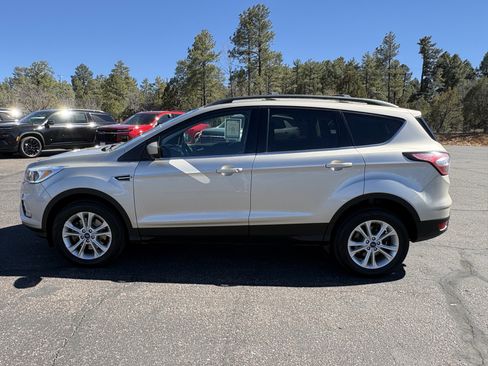 Used 2018 Ford Escape SE w/ Ford Safe & Smart Package image 8