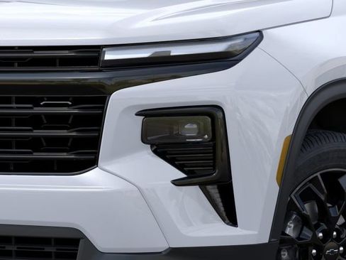 New 2026 Chevrolet Traverse LT w/ Midnight/Sport Edition FWD image 10