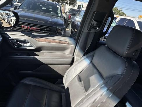 Used 2021 Chevrolet Suburban Z71 image 20