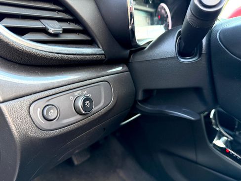 Used 2018 Buick Encore Preferred image 22