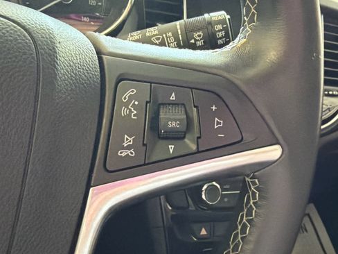 Used 2021 Buick Encore Preferred FWD image 37