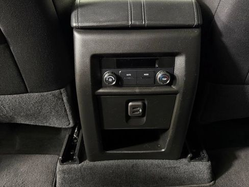 Used 2023 Chevrolet Traverse LT w/ LPO, Cargo Package AWD/4WD image 27