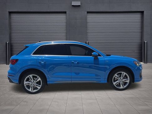 Used 2019 Audi Q3 2.0T Premium Plus w/ Premium Plus Package AWD/4WD image 4