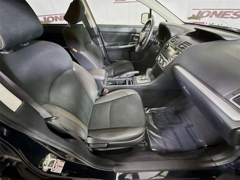 Used 2017 Subaru Crosstrek 2.0i Premium image 26