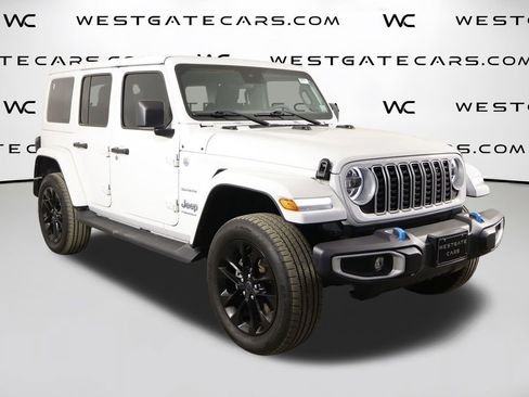 Used 2024 Jeep Wrangler Unlimited Sahara w/ Dual Top Group AWD/4WD image 46