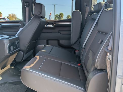 Used 2024 GMC Sierra 1500 Denali w/ Denali Reserve Package image 12