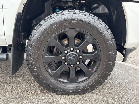 Used 2019 RAM 2500 Laramie image 38