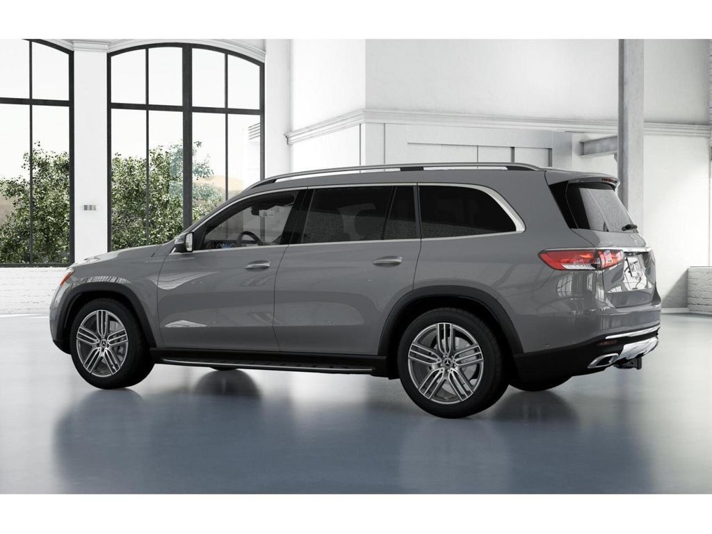 Certified 2026 Mercedes-Benz GLS 450 4MATIC image 31