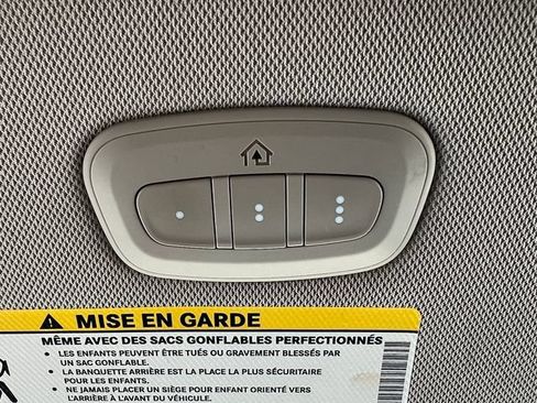 Used 2024 Chrysler Pacifica Limited FWD image 34