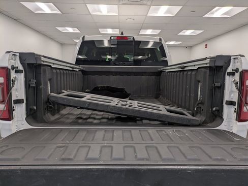 Used 2019 RAM 1500 Laramie image 24