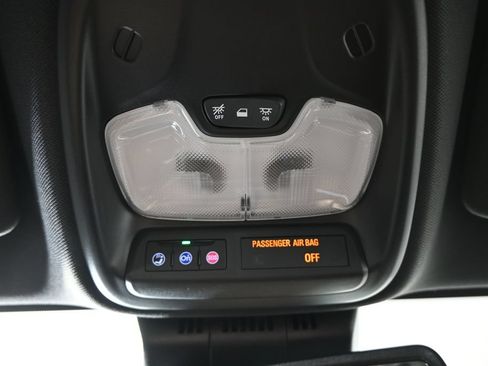 Used 2026 GMC Canyon Denali AWD/4WD image 32