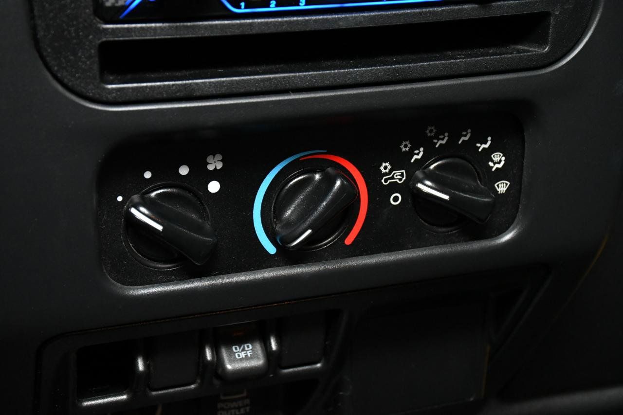 Used 2006 Jeep Wrangler X AWD/4WD image 33
