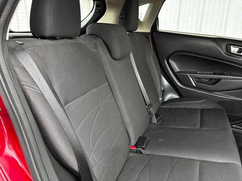 Used 2016 Ford Fiesta SE image 10