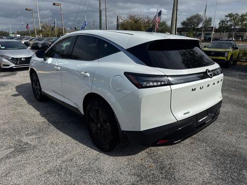 Certified 2025 Nissan Murano SV image 8