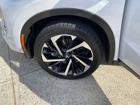 Used 2024 Mitsubishi Outlander SE image 29