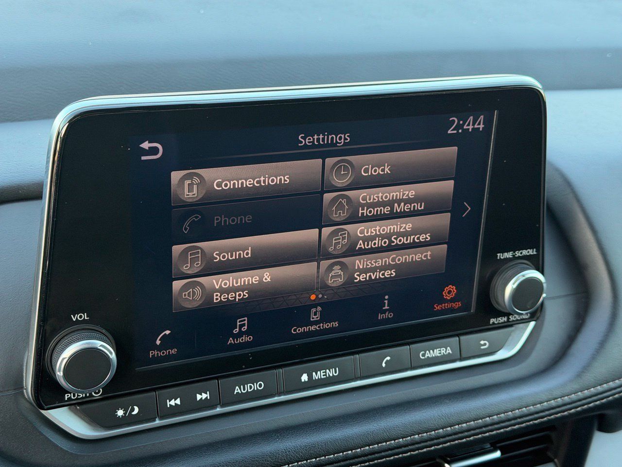 Certified 2024 Nissan Rogue SV FWD image 26