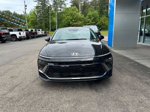Used 2025 Hyundai Sonata SEL FWD image 1