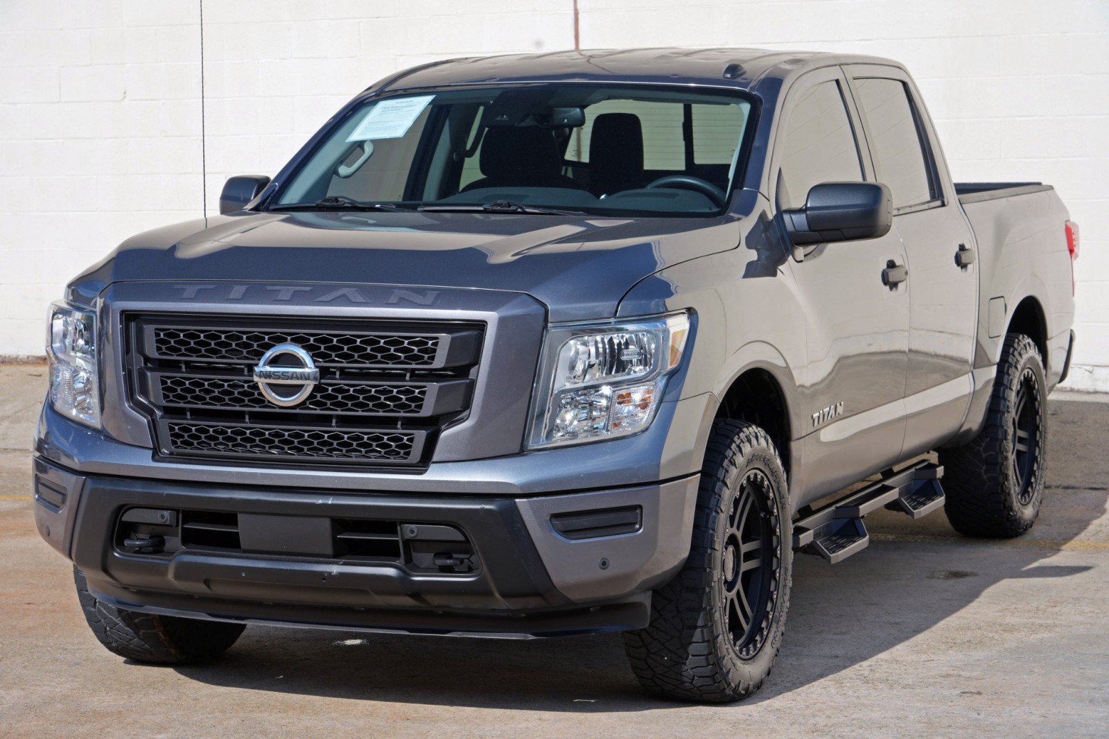 Used 2021 Nissan Titan SV w/ SV Convenience Package AWD/4WD image 43
