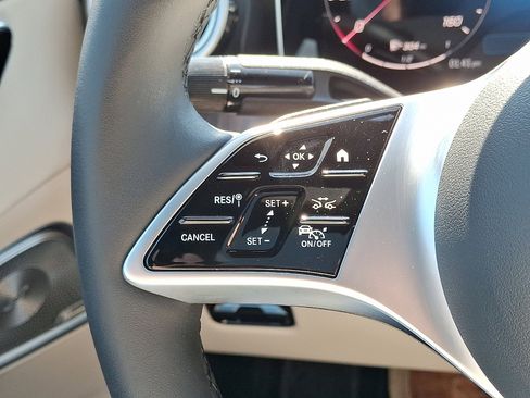 Certified 2026 Mercedes-Benz C 300 4MATIC Sedan image 20