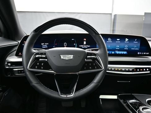 Used 2026 Cadillac Lyriq Signature Sport AWD/4WD image 13