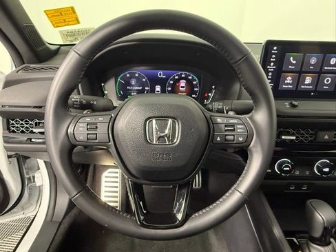 Used 2024 Honda Accord Sport image 17