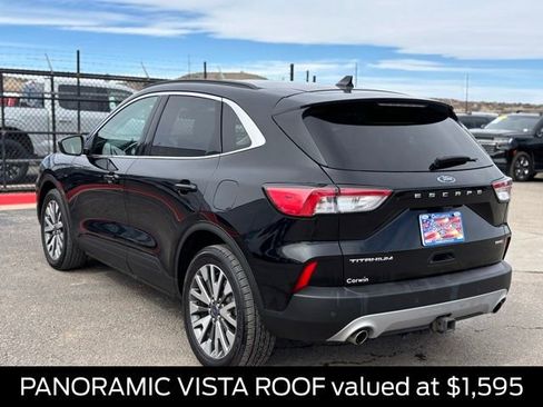 Certified 2022 Ford Escape Titanium w/ Class II Trailer Tow Package image 3